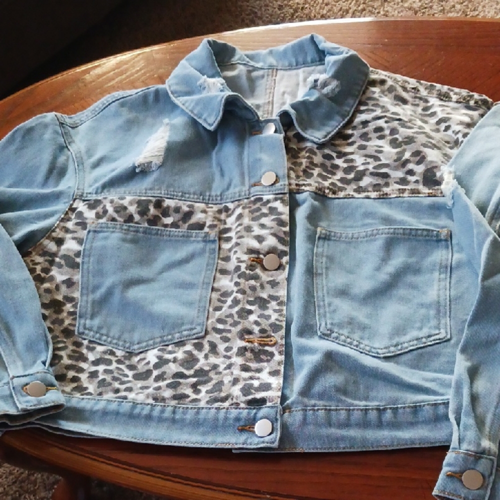 Source Unknown Blue and Leopard Print Jean Jacket